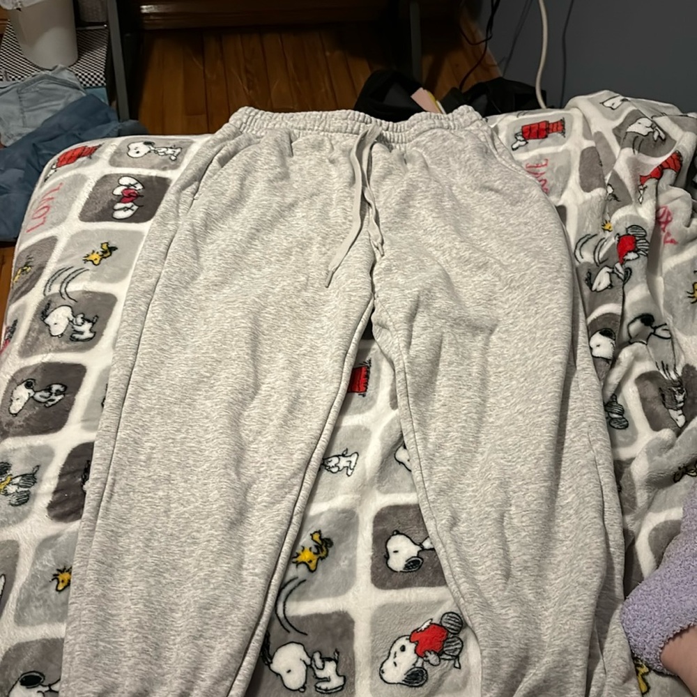 Color- grey brand- fabletics